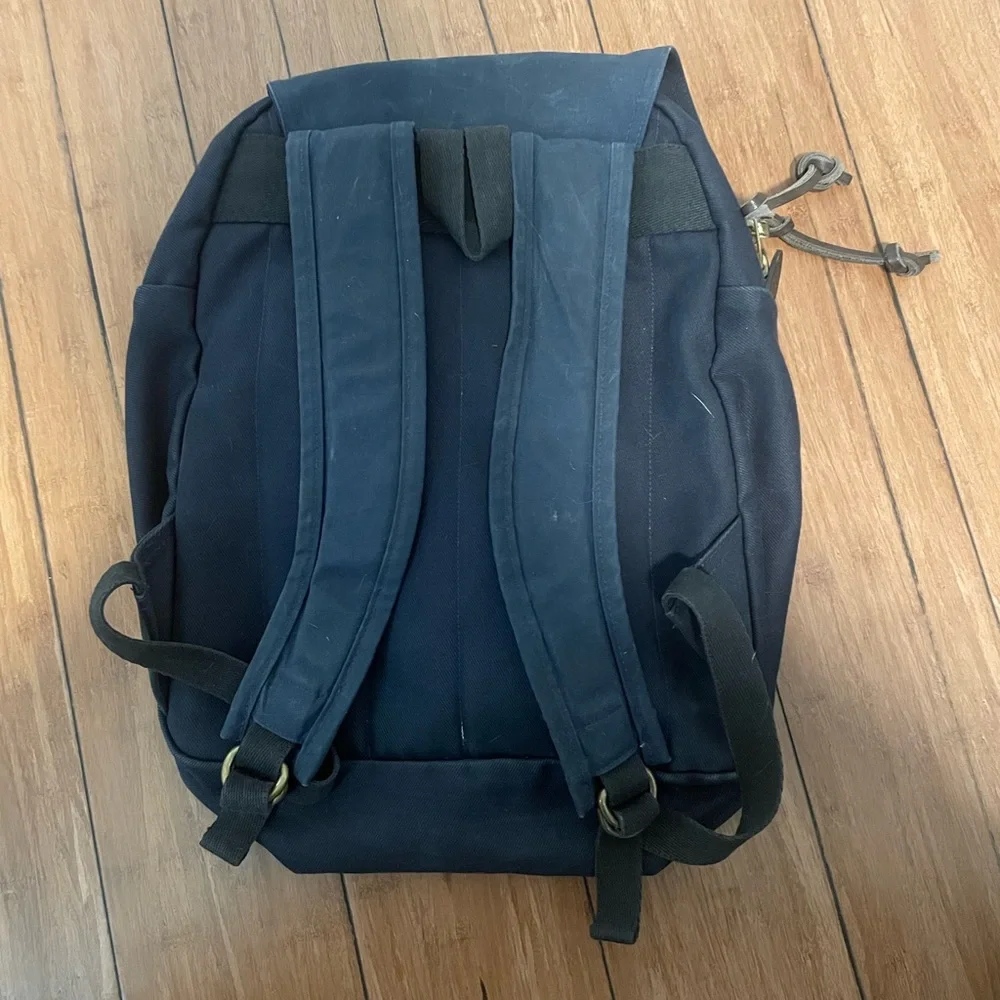 Filson Rugged Twill Backpack - Picture 2 of 4